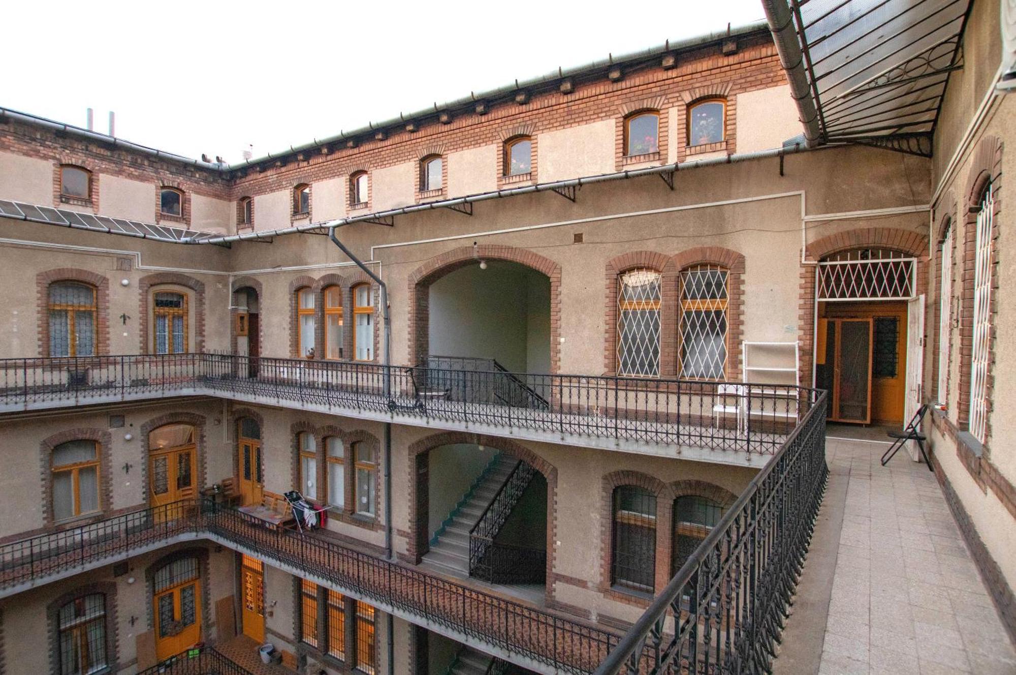 Brody Art Boutique Apartments Budapest Ngoại thất bức ảnh